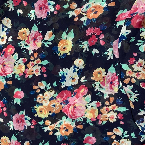 DOVETAIL FLOWER Blouse Size M - Picture 9 of 10